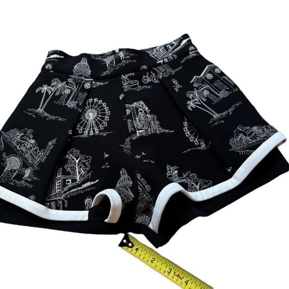 MAJE Black and White Embroidered Shorts Size XS - Picture 5 of 5